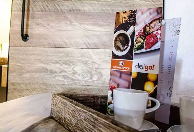 سوییت جونیور لوکس, Nehotel Nueva Estancia
