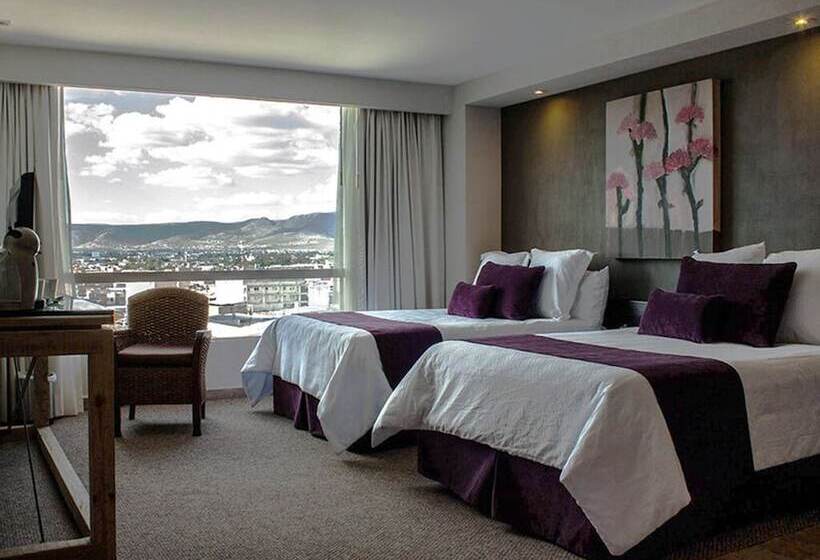 デラックスジュニアスイート, Nehotel Nueva Estancia