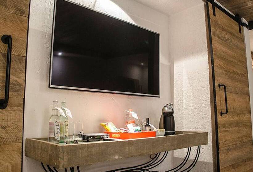 デラックスジュニアスイート, Nehotel Nueva Estancia