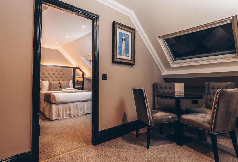 غرفة دور أخير, County Hotel & County Aparthotel Newcastle