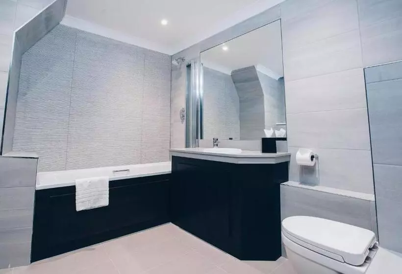 اتاق لوکس, County Hotel & County Aparthotel Newcastle