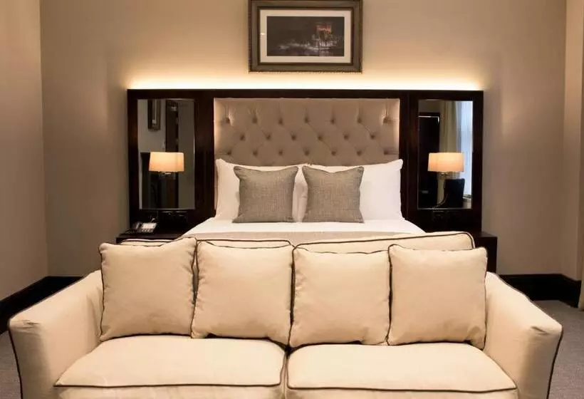 سوئیت جونیور خانوادگی, County Hotel & County Aparthotel Newcastle