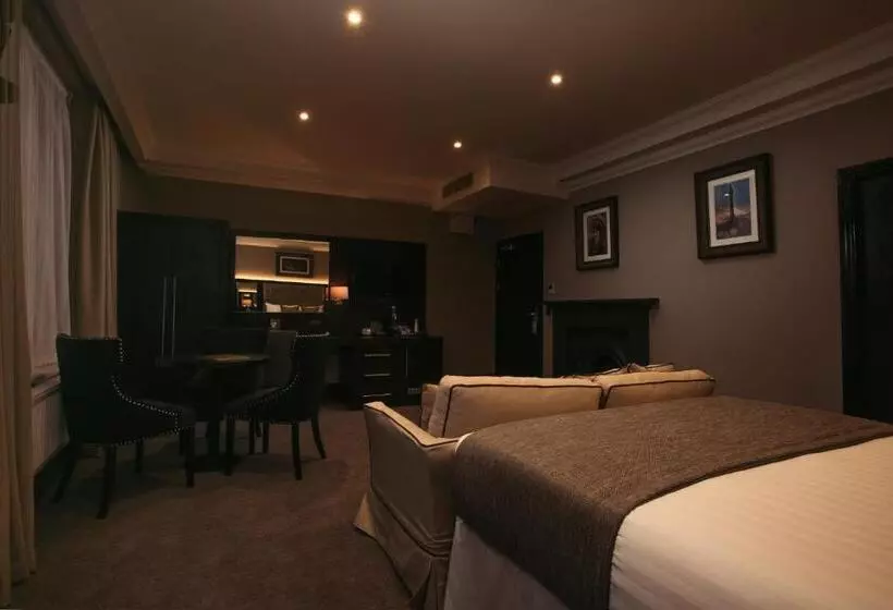 سوئیت جونیور خانوادگی, County Hotel & County Aparthotel Newcastle