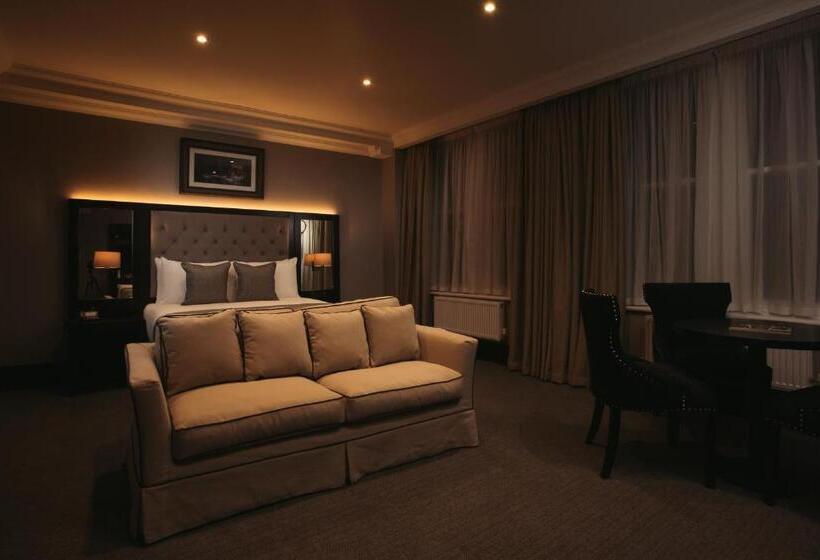 جناح جونيور عائلى, County Hotel & County Aparthotel Newcastle
