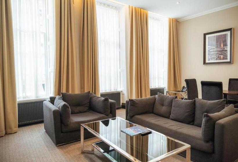 Апартаменты 2 Спальни, County Hotel & County Aparthotel Newcastle