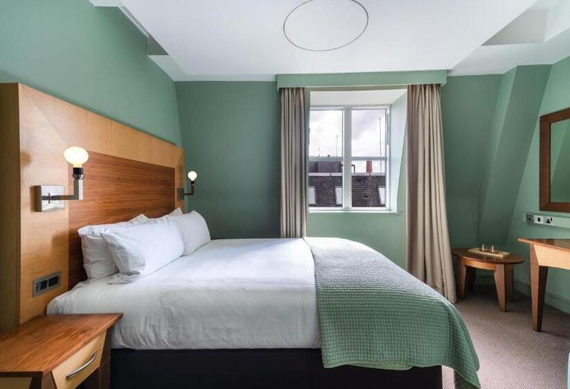 חדר קלאסי, The Alan