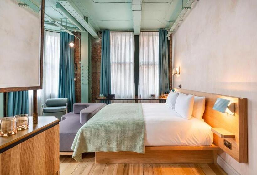 סוויטה, The Alan