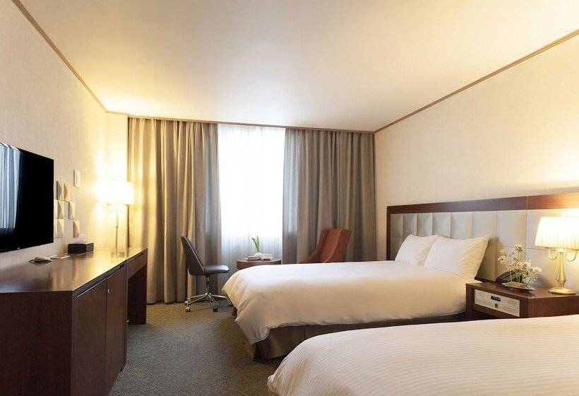 חדר סופריור, Yousung