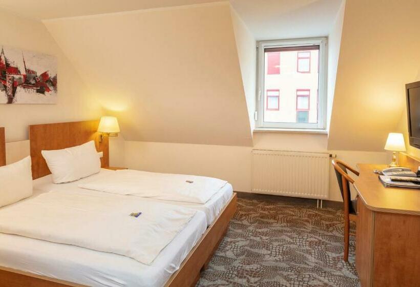 Номер Стандарт, Maximilian Hotel & Apartments Weil Am Rhein / Basel