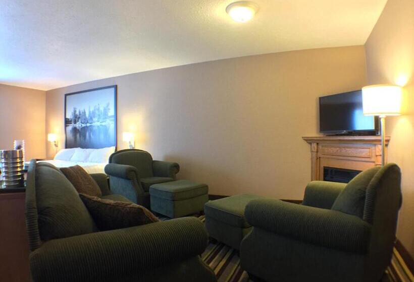 استودیوی لوکس, Super 8 By Wyndham Kenora