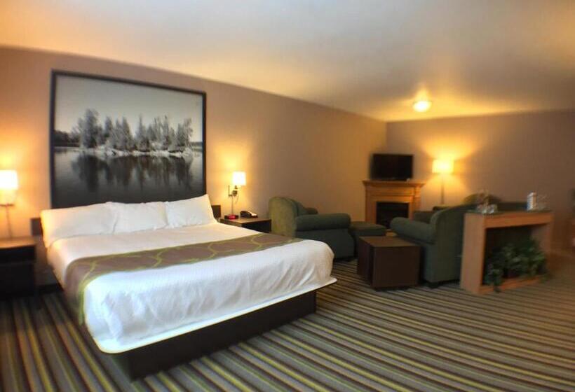 استودیوی لوکس, Super 8 By Wyndham Kenora