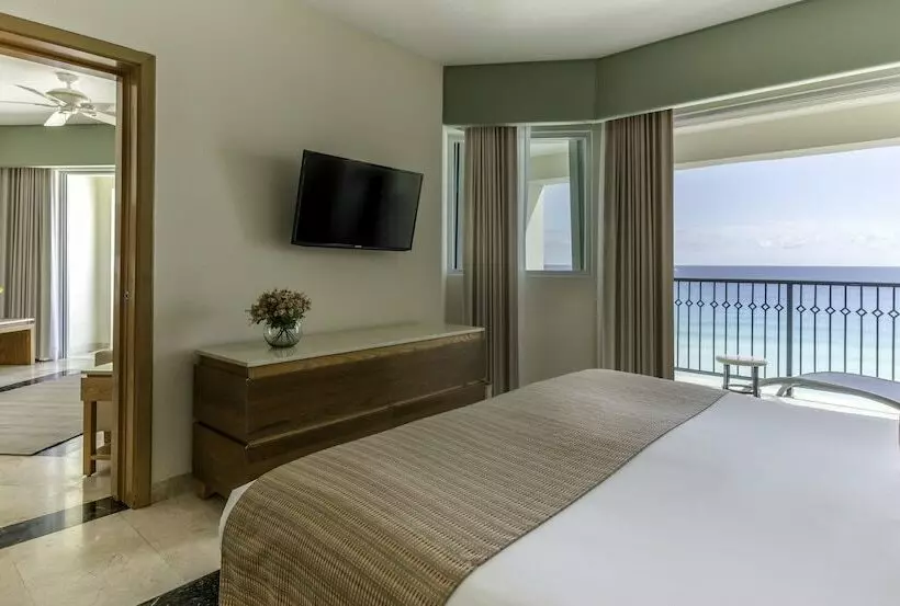 スイート（家族用）, Grand Park Royal Cancun - All Inclusive