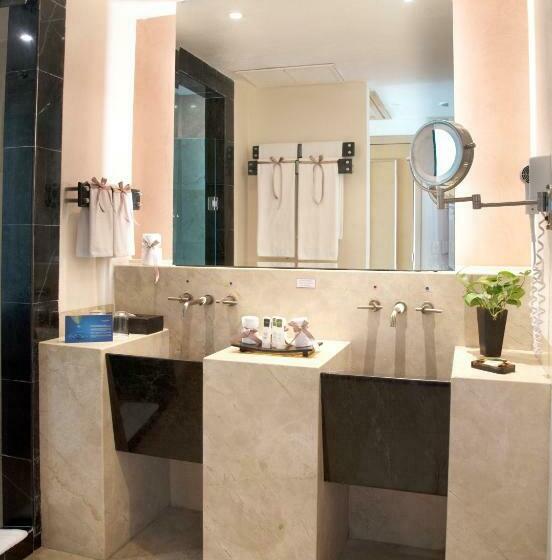 オーシャンビューのプレミアムルーム。, Grand Park Royal Cancun - All Inclusive