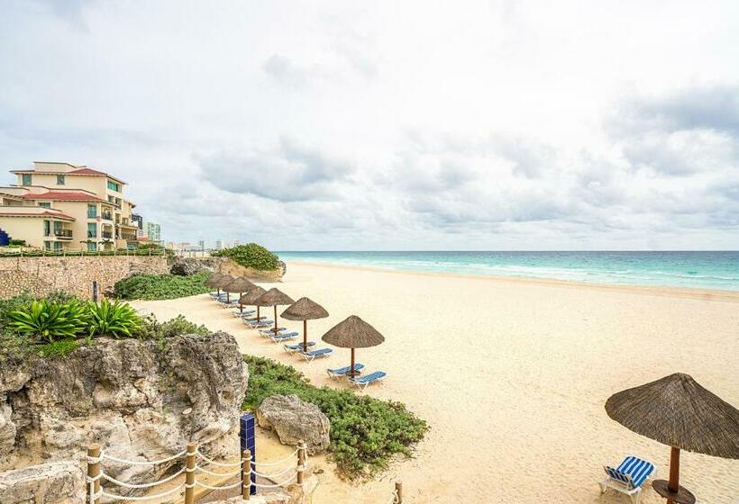 オーシャンビューのプレミアムルーム。, Grand Park Royal Cancun - All Inclusive