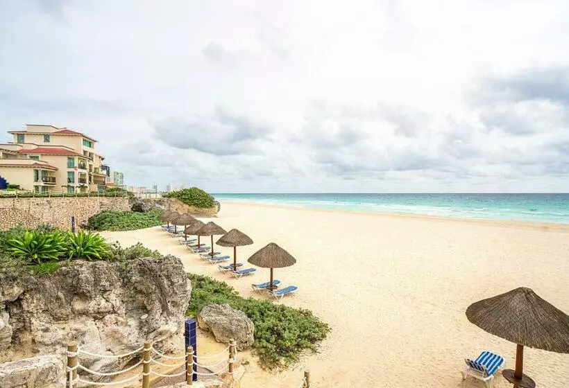 オーシャンビューのプレミアムルーム。, Grand Park Royal Cancun - All Inclusive