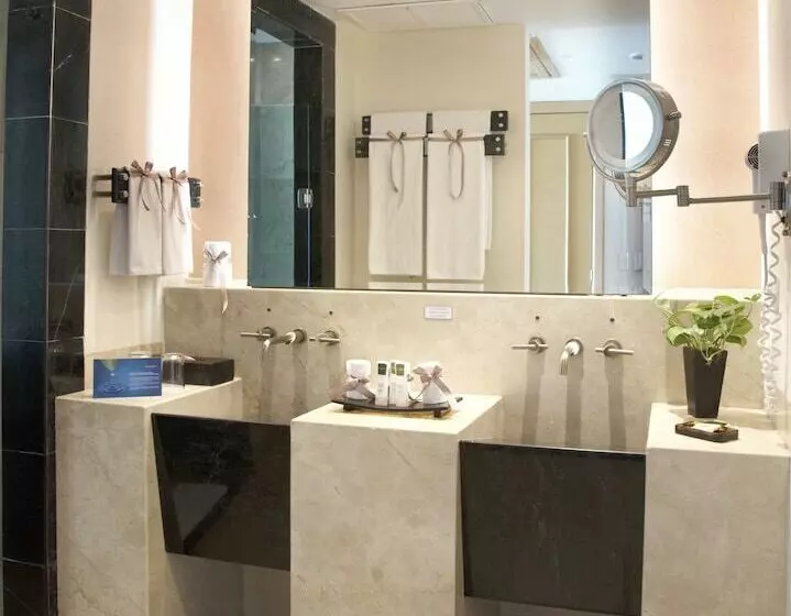 オーシャンビューのプレミアムルーム。, Grand Park Royal Cancun - All Inclusive