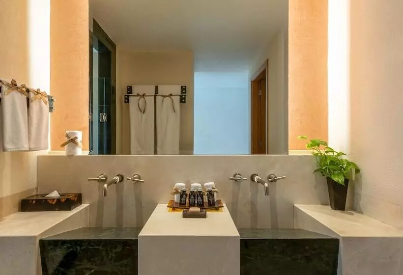 オーシャンビューのプレミアムルーム。, Grand Park Royal Cancun - All Inclusive