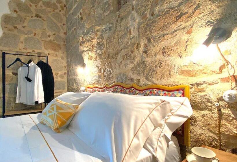 Pokój Deluxe, Canduleri