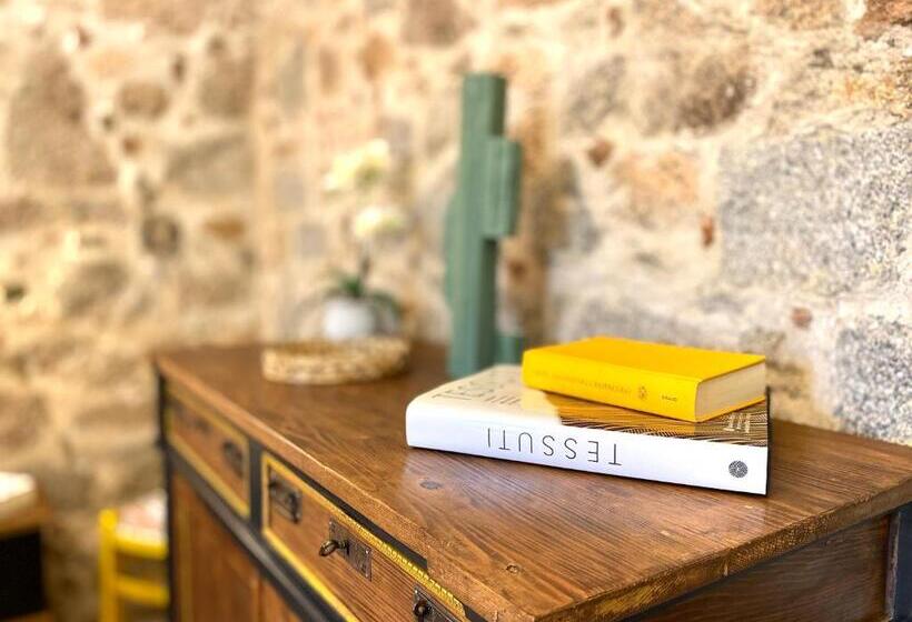 Pokój Deluxe, Canduleri