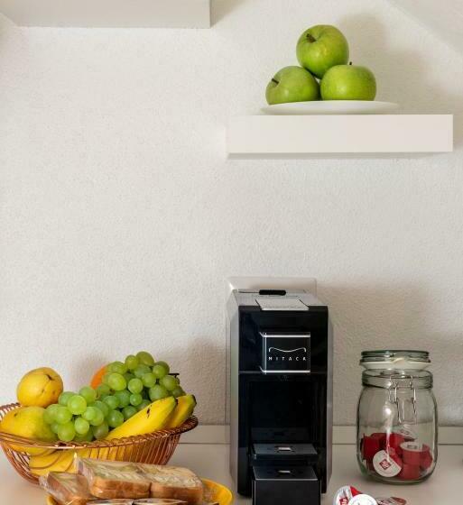 اتاق لوکس, Altre Guest House