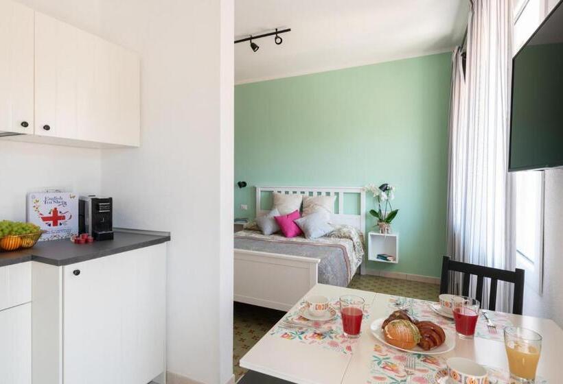 سوئیت جونیور با تراس, Altre Guest House