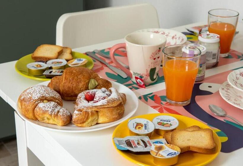 سوئیت جونیور با تراس, Altre Guest House