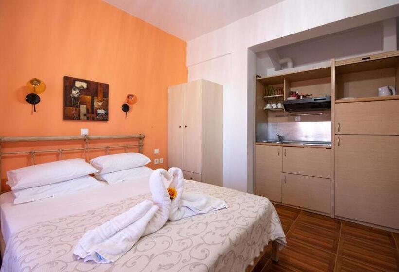 标准三人间, Kontogoni Rooms