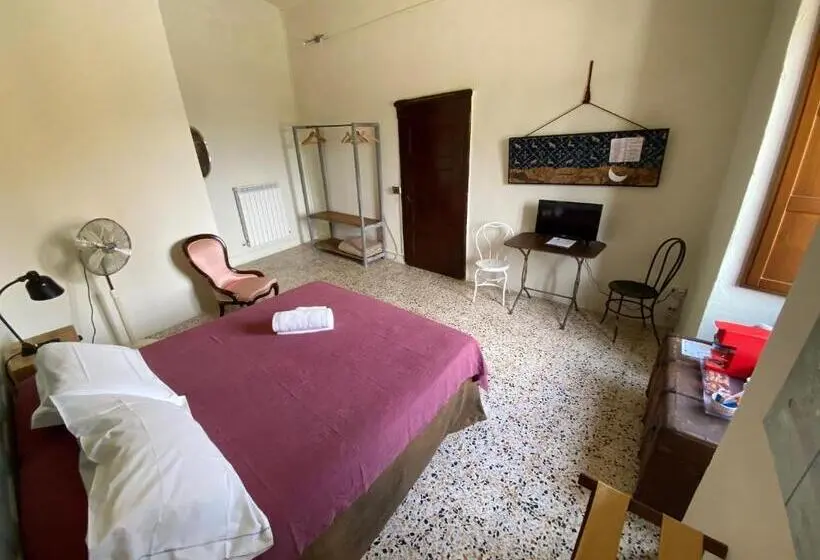 スーペリアールーム, Rooms And Wine Al Castello