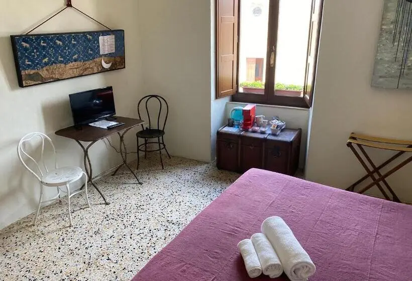 スーペリアールーム, Rooms And Wine Al Castello