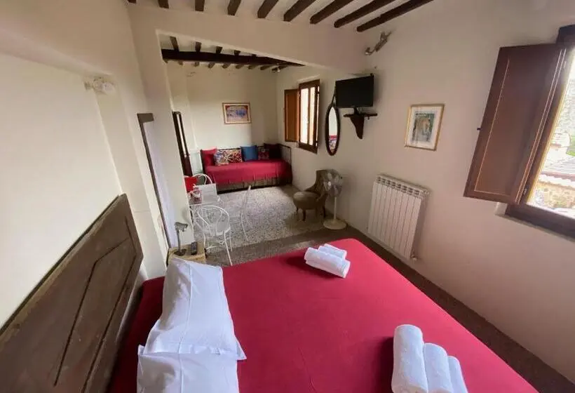 スーペリアトリプルルーム, Rooms And Wine Al Castello