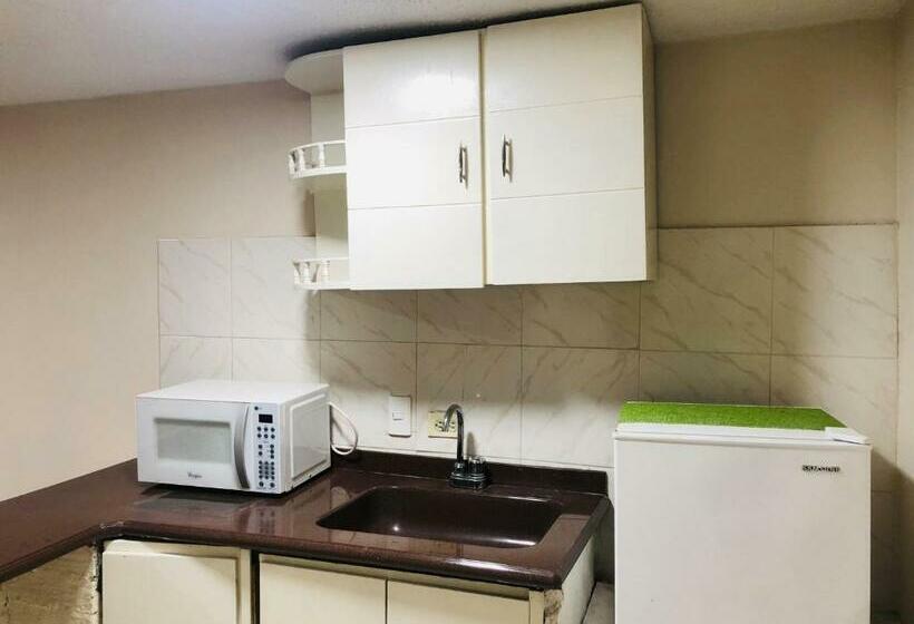 חדר סטנדרט לשלושה, Boston Superior