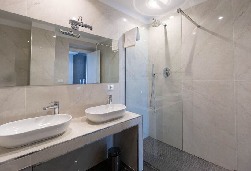 Студия Стандарт Вид на Море, Grand Hotel Serapide