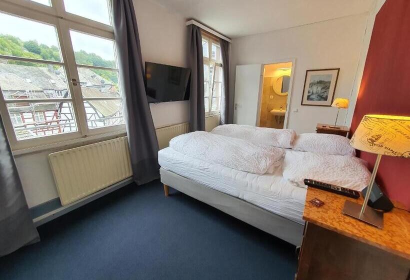 디럭스 룸 킹사이즈 침대, Haus Stehlings