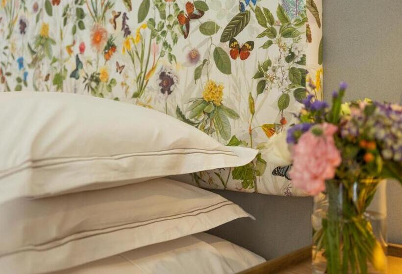 מיטת קינג בסוויטה, 415 Marine Parade