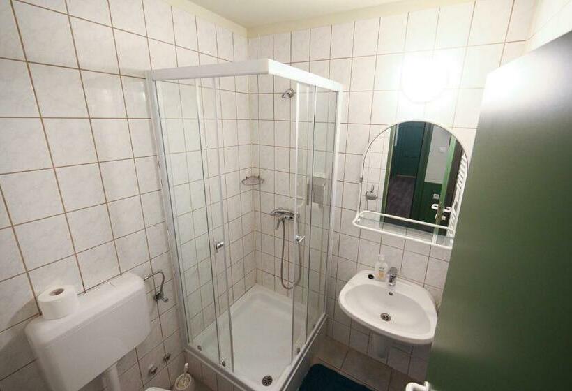 Номер Стандарт, Kisfaludy Vendégház  Sümeg