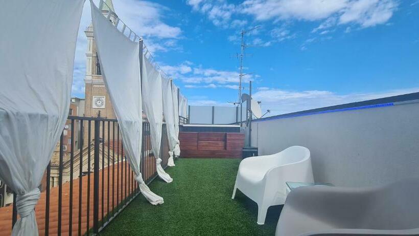 اتاق استاندارد با بالکن, Terrazze Caracciolo