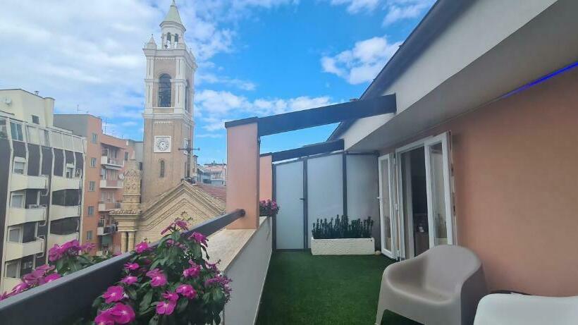 اتاق استاندارد با بالکن, Terrazze Caracciolo