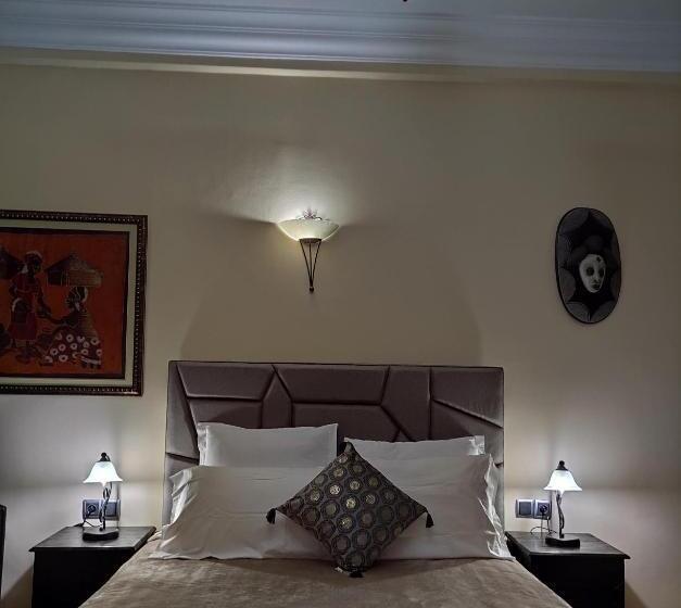 Family Suite, Equi Palace & Spa Near Aeroport