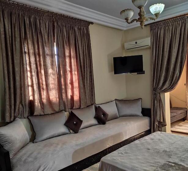 Family Suite, Equi Palace & Spa Near Aeroport