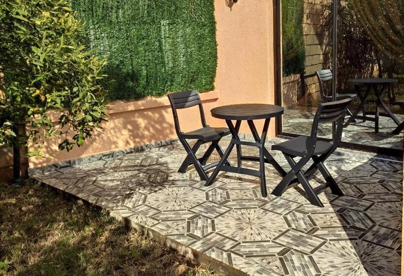 Люкс Вид на Сад, Equi Palace & Spa Near Aeroport