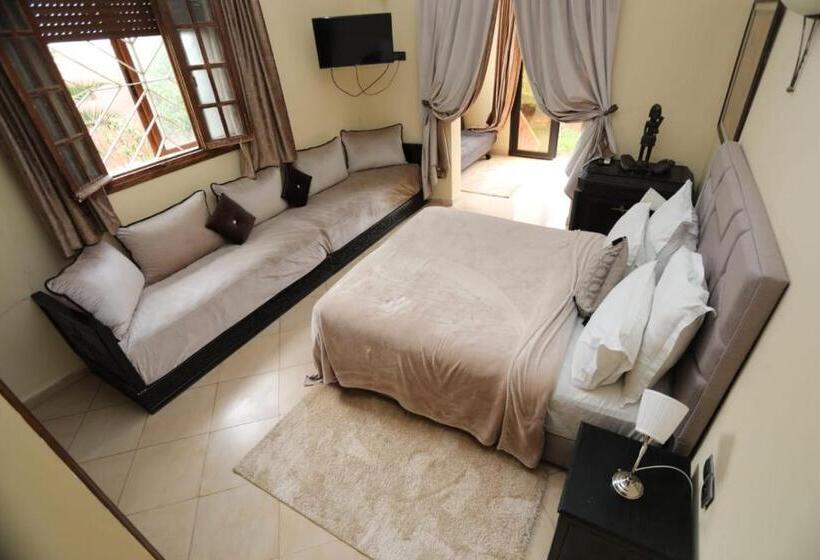 Family Suite, Equi Palace & Spa Near Aeroport