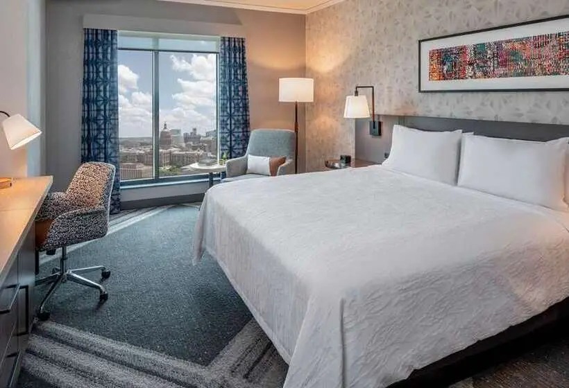 キングサイズベッドのスタンダードルーム, Hilton Garden Inn Camden Waterfront Philadelphia