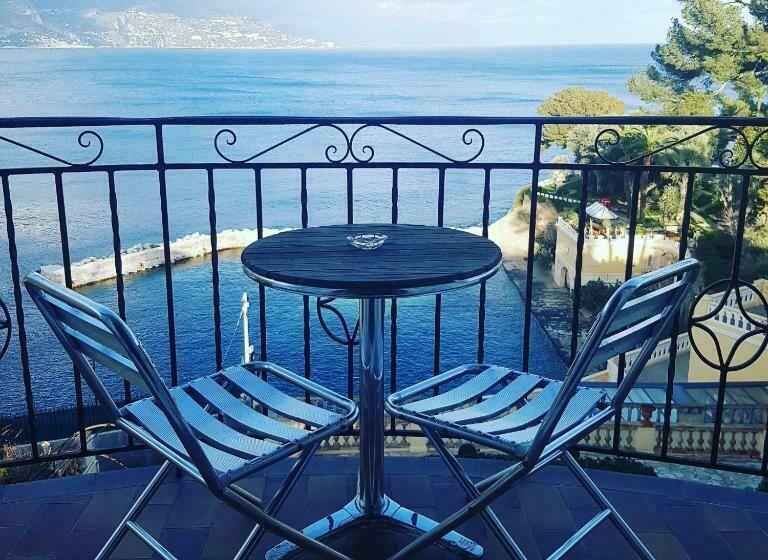 غرفة قياسية مطلّة علي البحر مزوَّدة بشُرفة, Hôtel De Charme Brise Marine