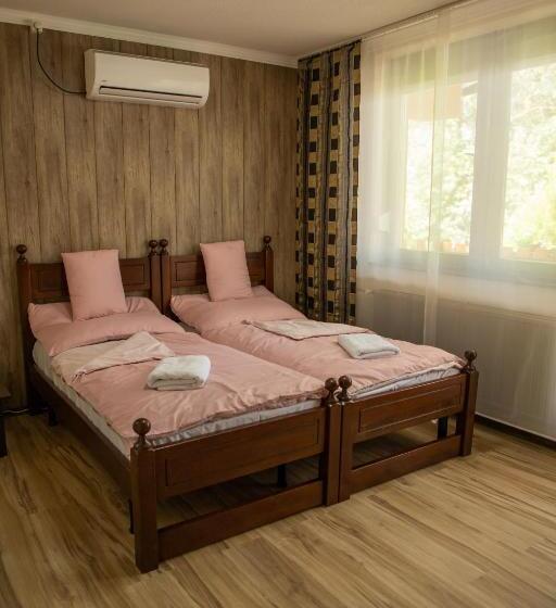 חדר דלוקס עם מרפסת, Fortuna Vendégház