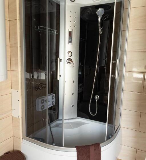 חדר דלוקס, Fortuna Vendégház