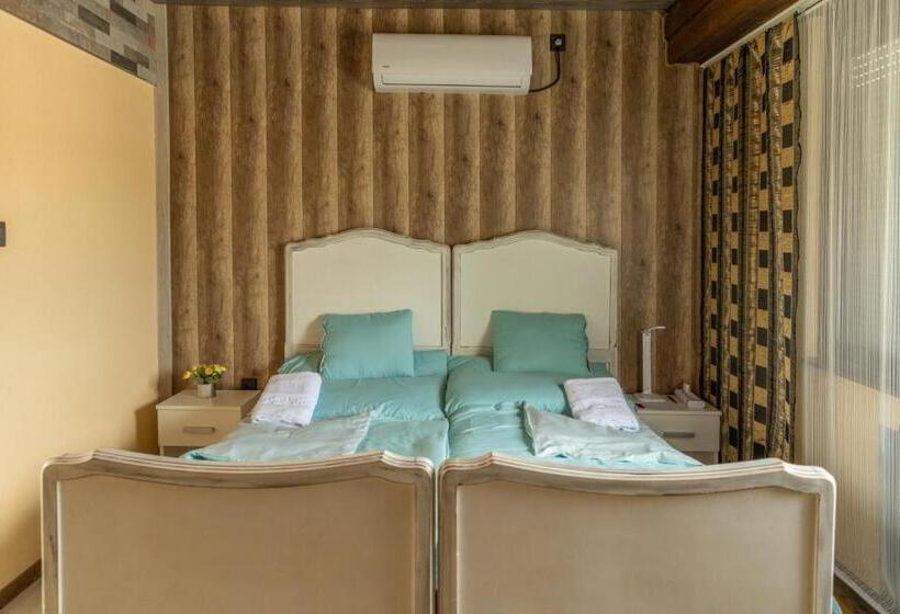 חדר דלוקס, Fortuna Vendégház