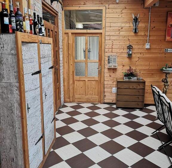 סוויטה עם מרפסת, Fortuna Vendégház