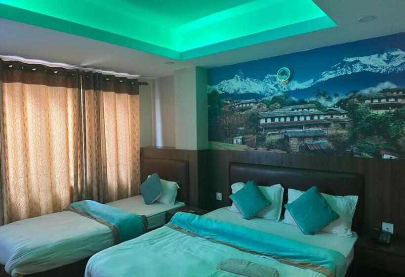 اتاق استاندارد سه نفره, Parami Inn