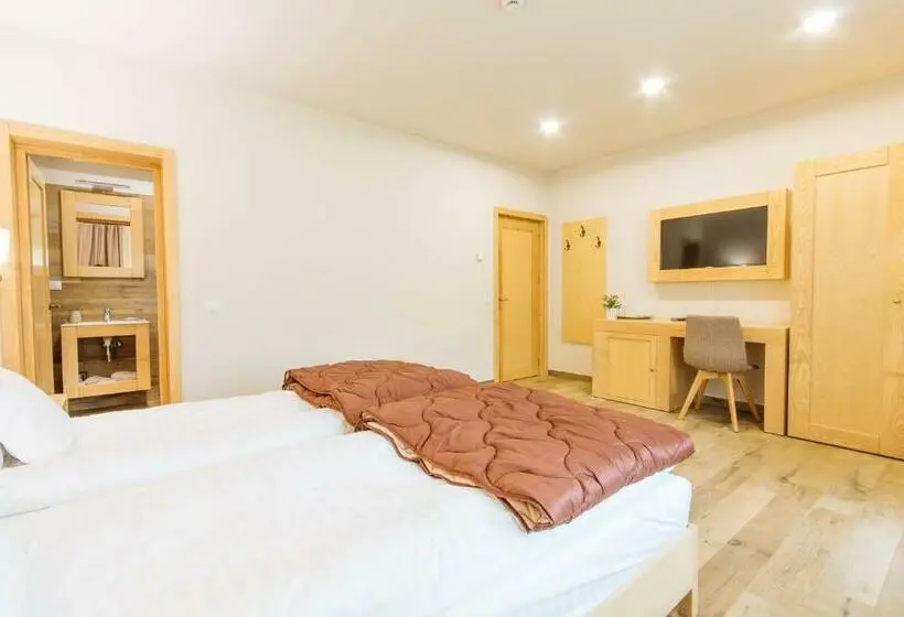 اتاق استاندارد, Comoara Rarăului