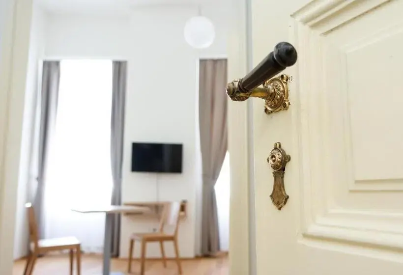 スタンダードルーム, Domus Peregrini Apartmanok